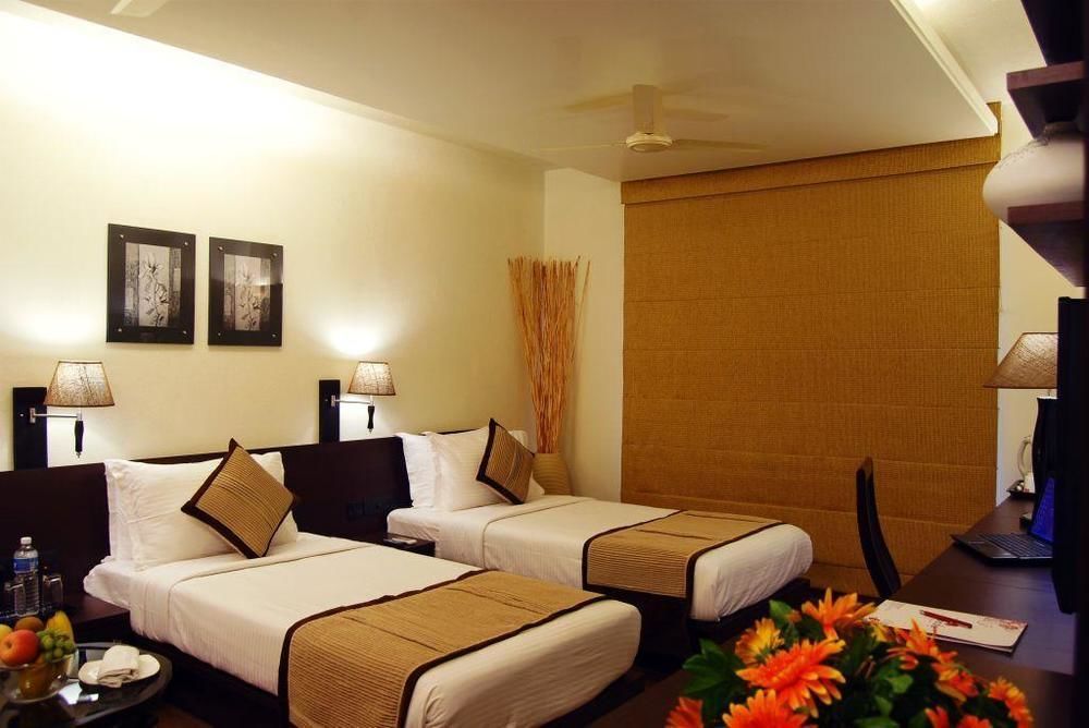 รีเจนตา เซ็นทรัล ราชโกฎิ Hotel ภายนอก รูปภาพ